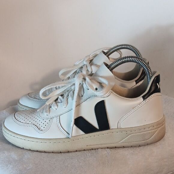 Veja White Leather Sneakers - Picture 1 of 6